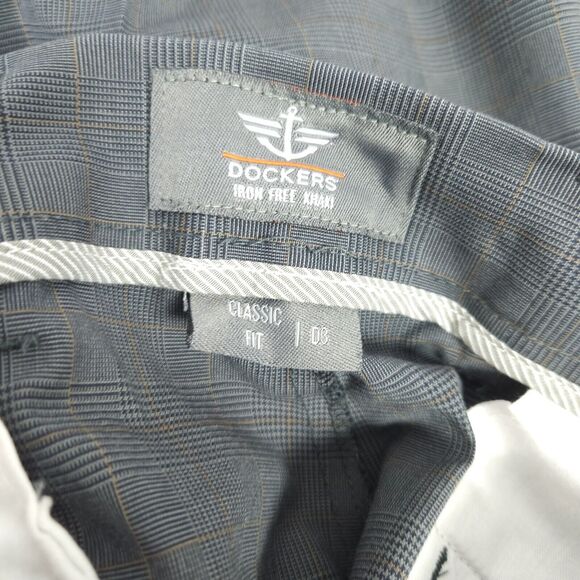 NWT Dockers Mens 38x30 Gray Classic Fit Flat Front No Iron Chino Khaki Pants - Picture 4 of 8